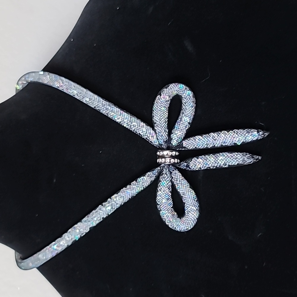 BETSEY JOHNSON Glamour Collection Black Mesh Crystal Bow Tie Necklace.